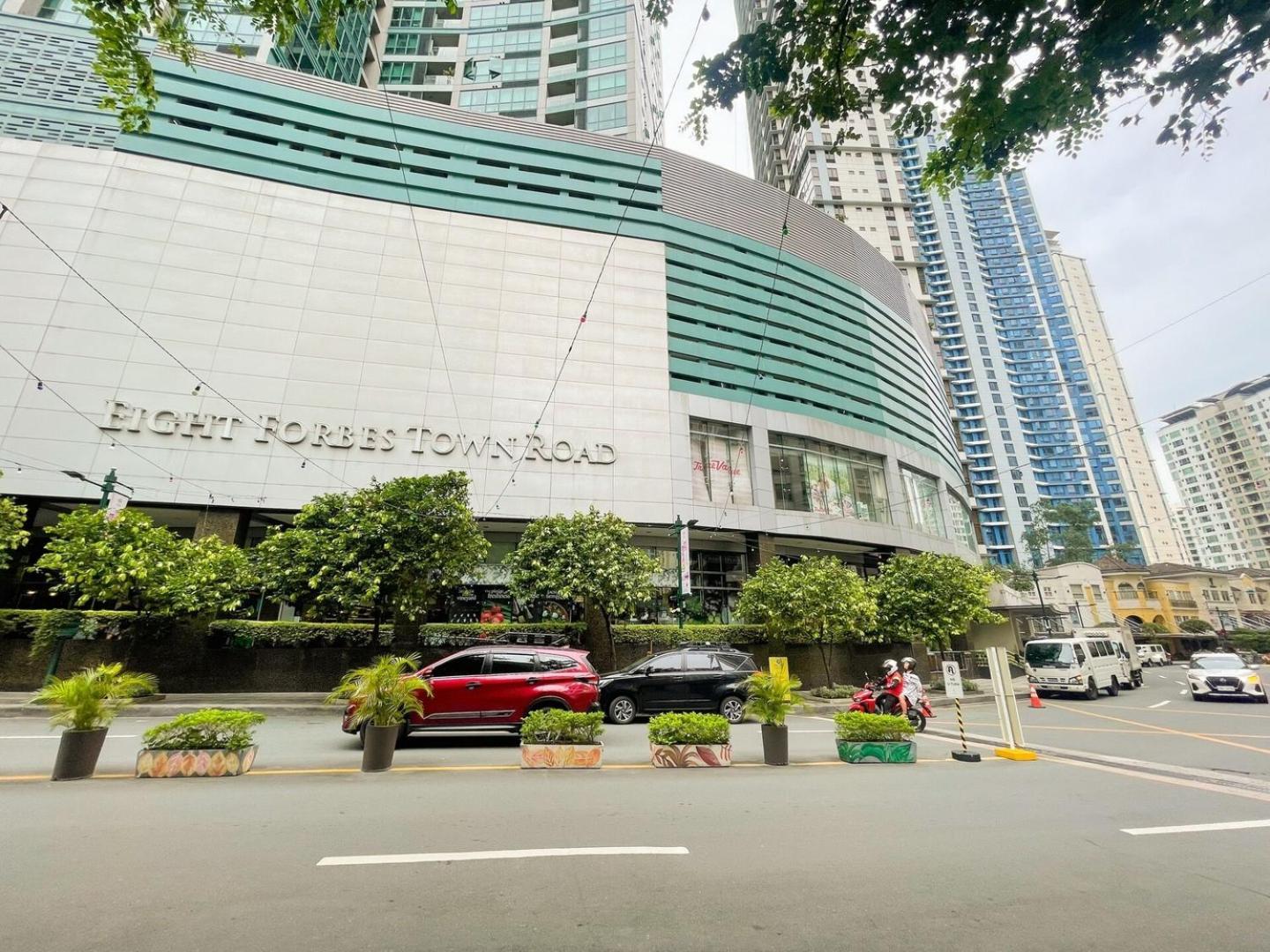Staycation In Bgc #aatft13j Manila